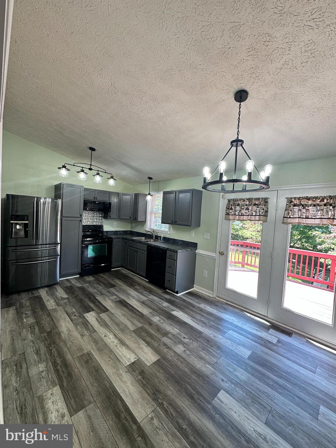 12016 Falcon Ridge Drive Fredericksburg, VA 22407 - Photo 4 of 23