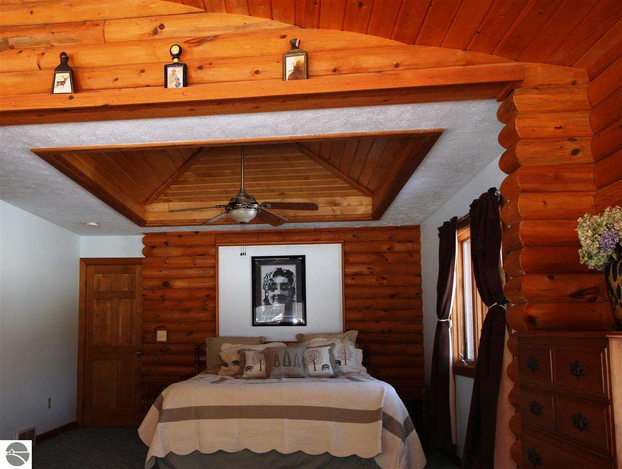1239 North Betsie River Road Interlochen, MI 49643 - Photo 5 of 18 1795833-4.JPG