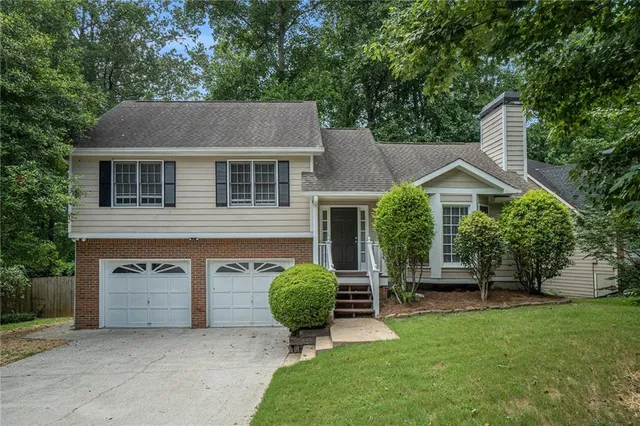 $325,000 | 3450 Lookout Trace, Powder Springs, GA 30127