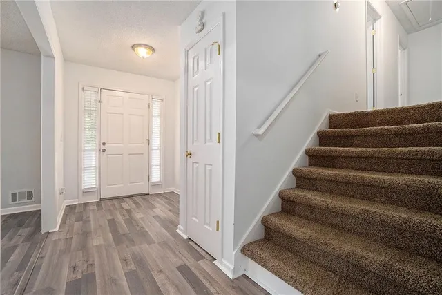 $325,000 | 3450 Lookout Trace, Powder Springs, GA 30127