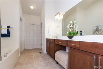 321 Kendall Ridge Court Chesterfield, MO 63017 - Photo 10 of 40