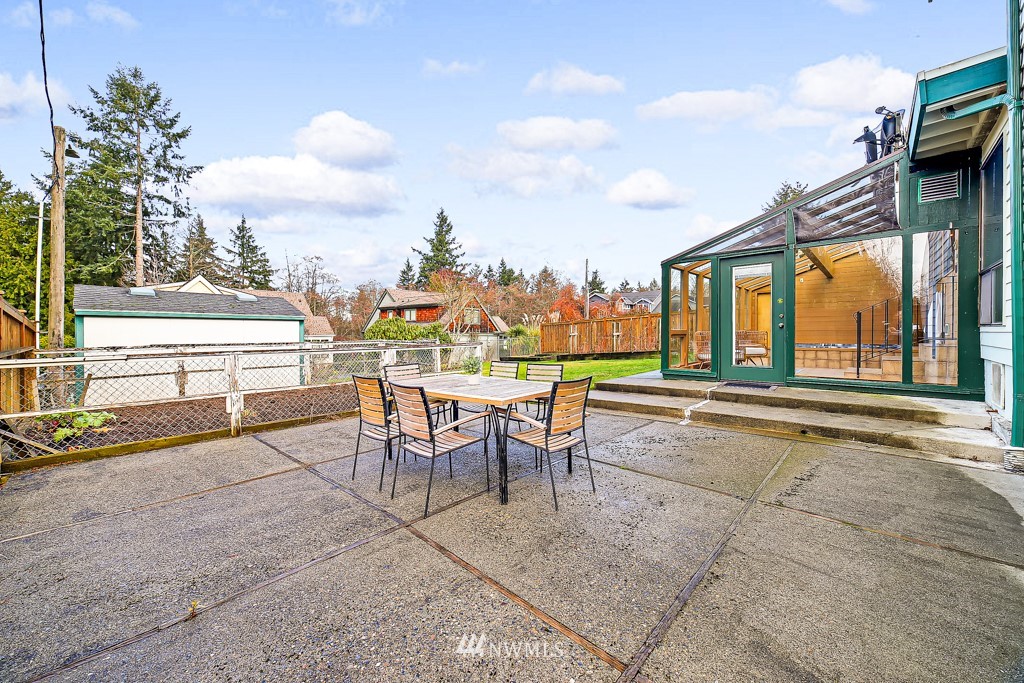 3908 Southwest 97th Street Seattle, WA 98136 - Photo 23 of 25 Gallery Image 23