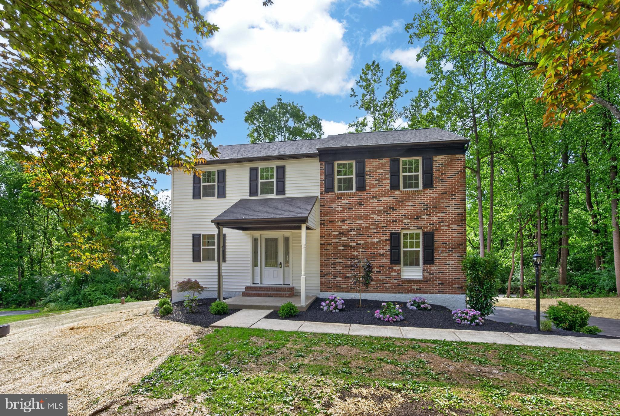 303 Norwood Road Downingtown, PA 19335 - Photo 4 of 48
