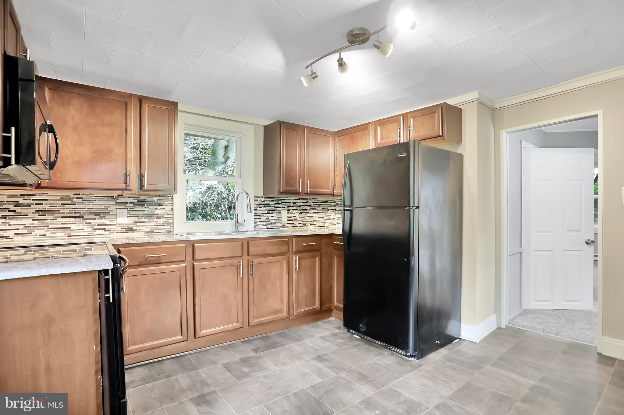 2576 Iron Springs Road Fairfield, PA 17320 - Photo 8 of 22 Kitchen