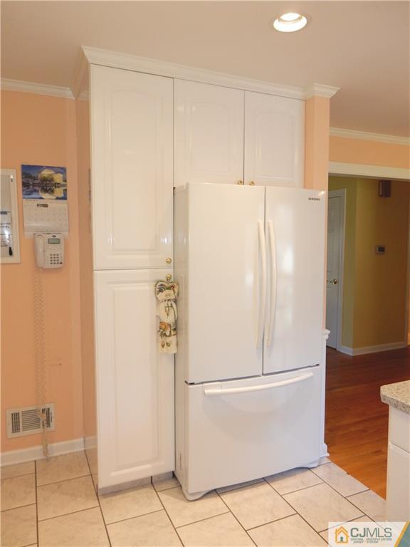 16 Andover Road Old Bridge, NJ 08857 - Photo 8 of 25 Gallery Image 8