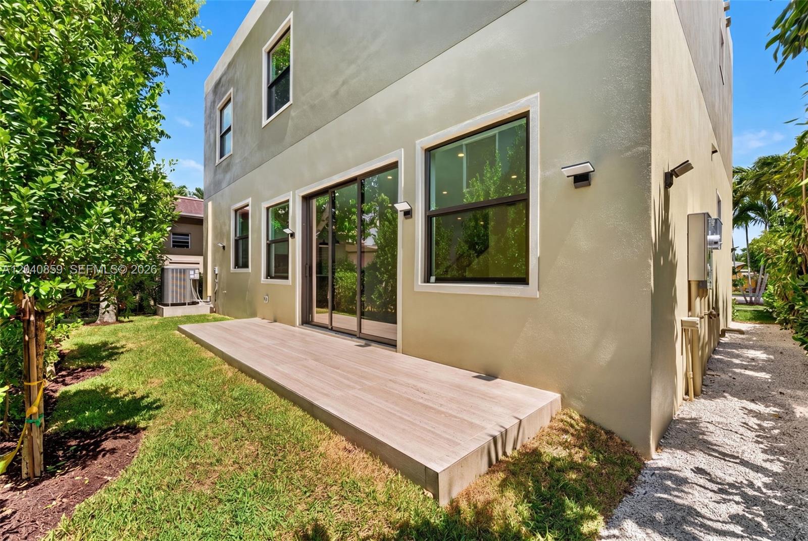 2240 Southwest 13th Street Miami, FL 33145 - Photo 32 of 34