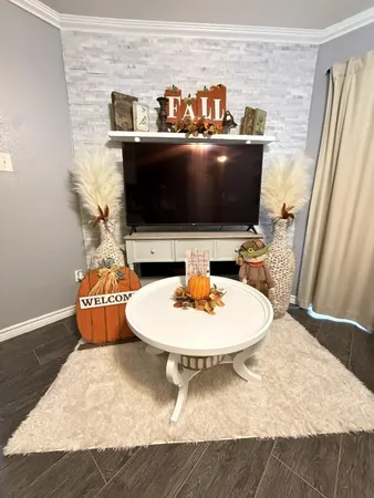 $1,300 | 18800 Egret Bay Boulevard, Unit 501, Webster, TX 77058