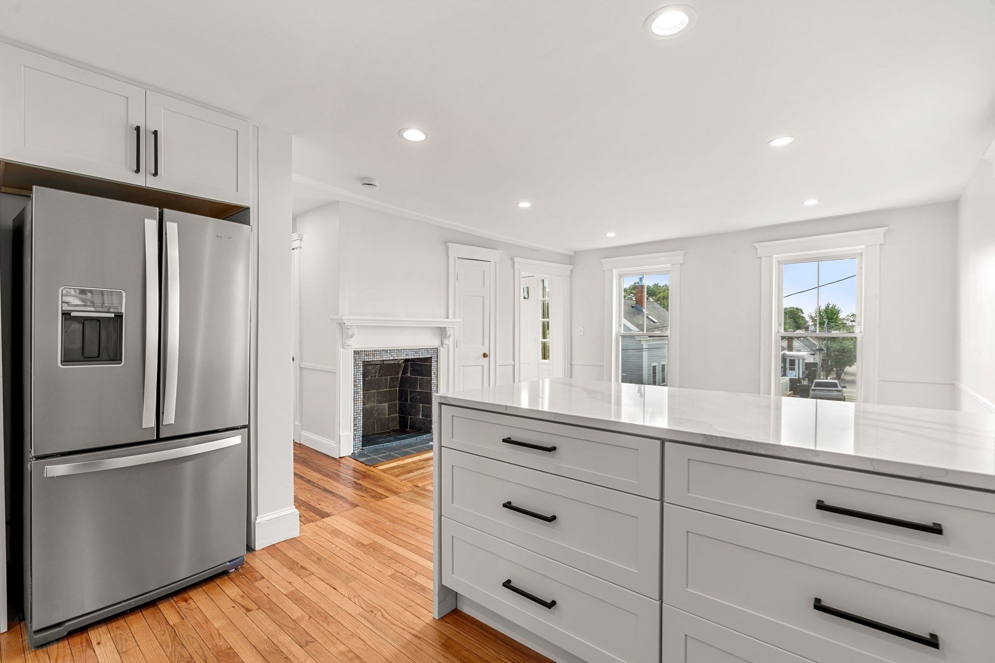 17 Cottage Street Marblehead, MA 01945 - Photo 2 of 27 Gallery Image 2