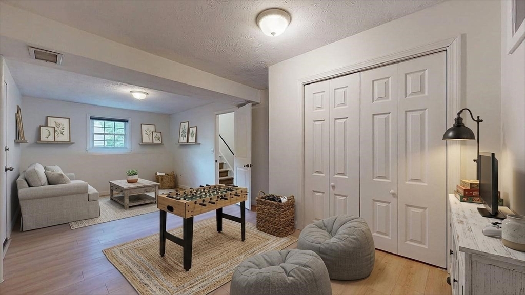 60 Wrentham Road Worcester, MA 01602 - Photo 24 of 39