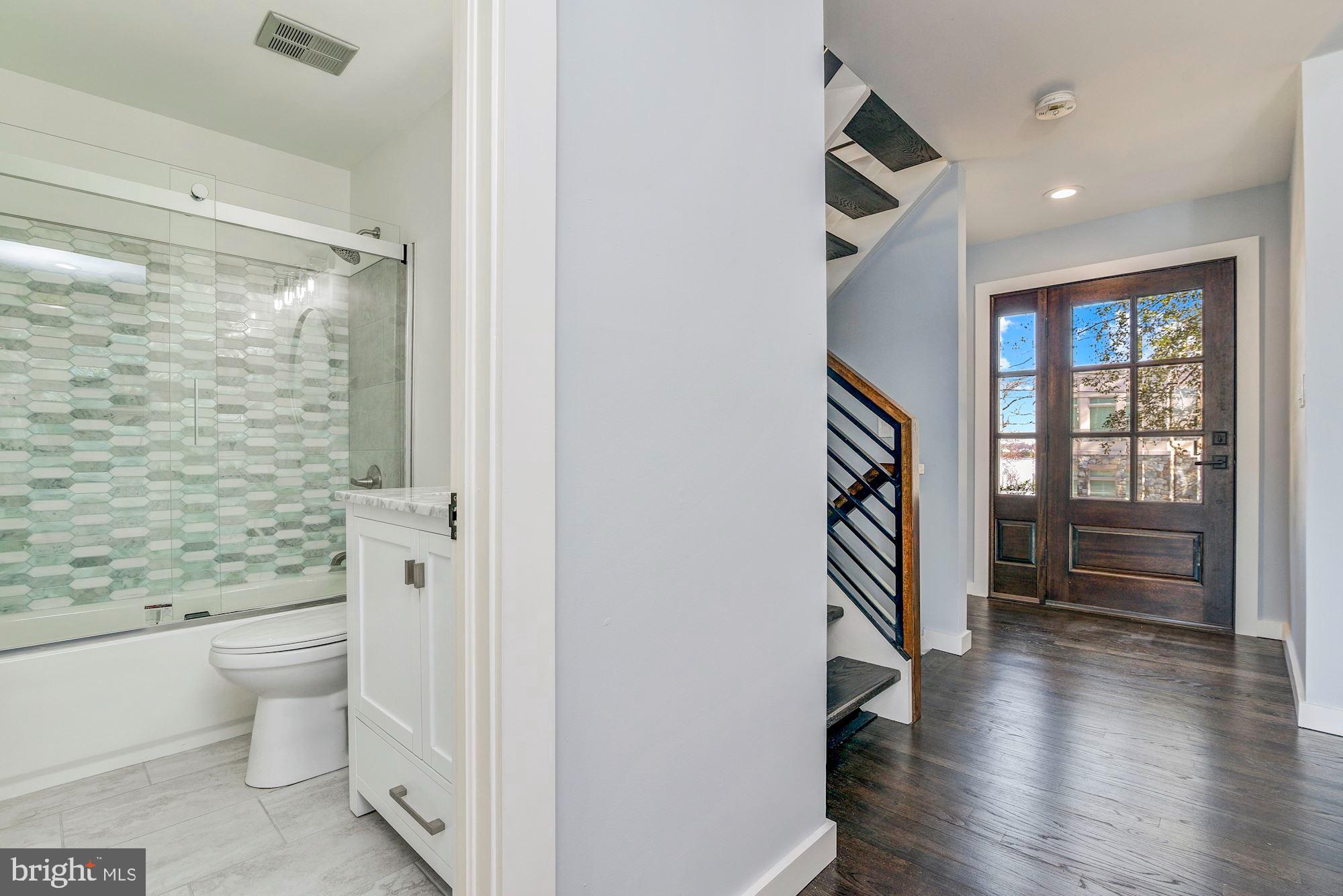 237 Long Point Road Crownsville, MD 21032 - Photo 21 of 77 Main Level Full Bath & Stair