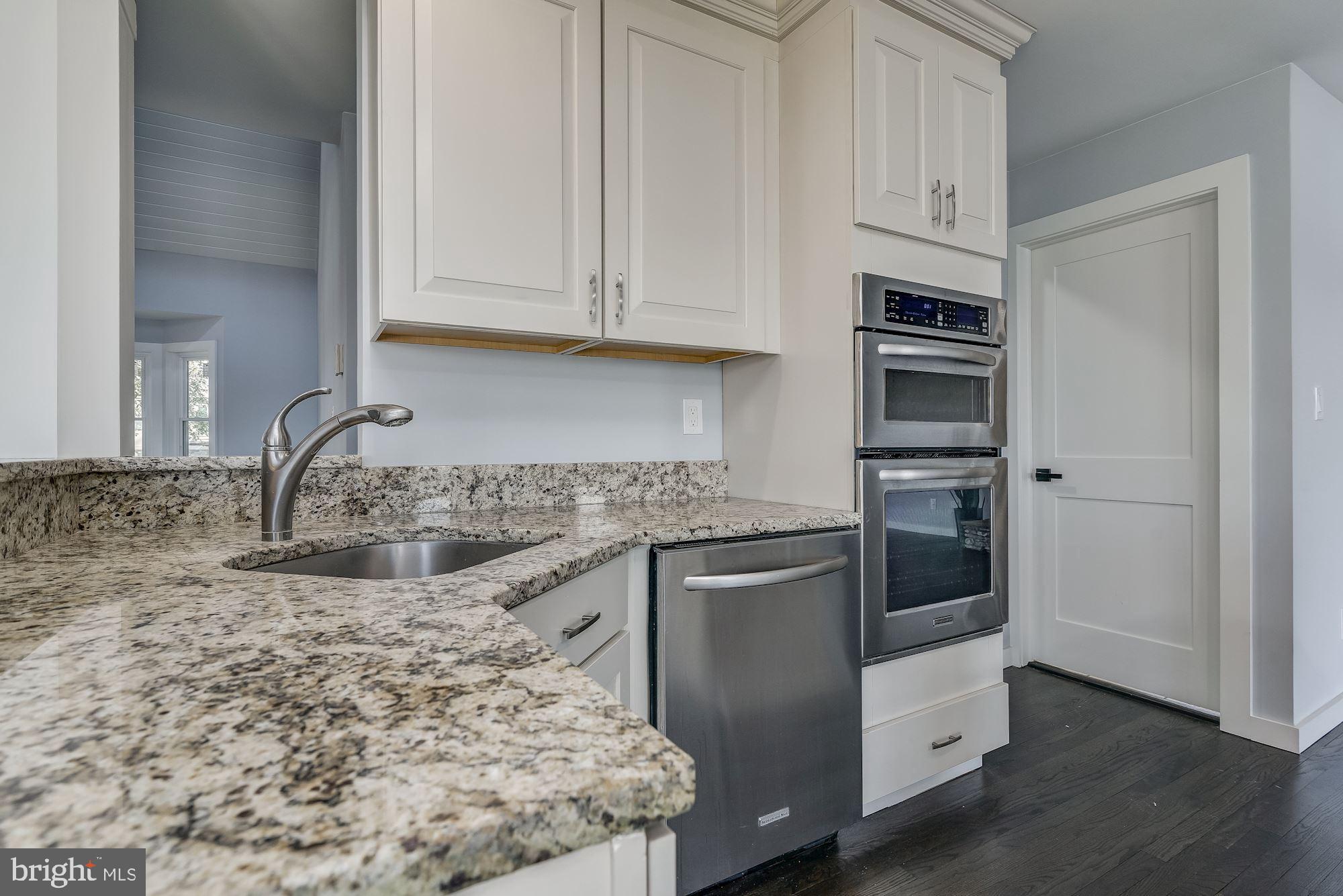 237 Long Point Road Crownsville, MD 21032 - Photo 27 of 77 Granite & Stainless Appliances