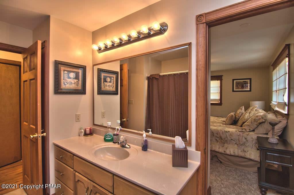 236 Lake Road Canadensis, PA 18325 - Photo 30 of 52 Photo 27