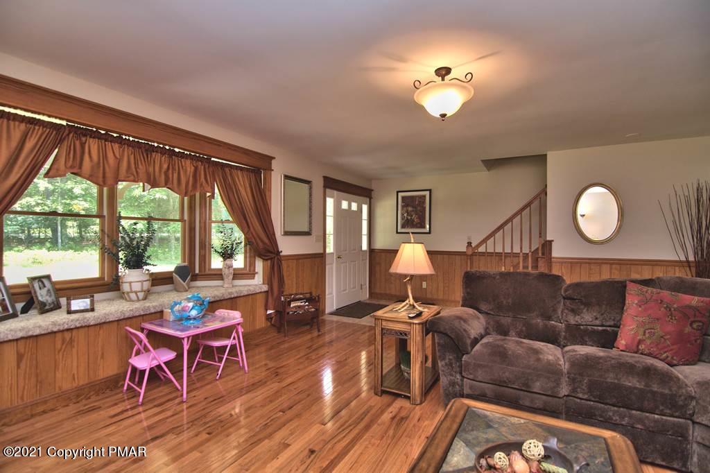 236 Lake Road Canadensis, PA 18325 - Photo 9 of 52 Photo 11
