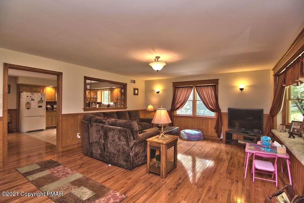 236 Lake Road Canadensis, PA 18325 - Photo 10 of 52 Photo 08