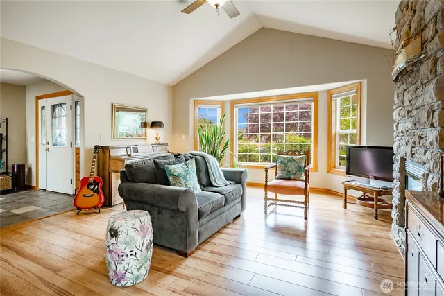 $899,000 | 5350 Nootka Loop, Blaine, WA 98230