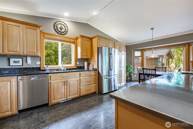 $899,000 | 5350 Nootka Loop, Blaine, WA 98230