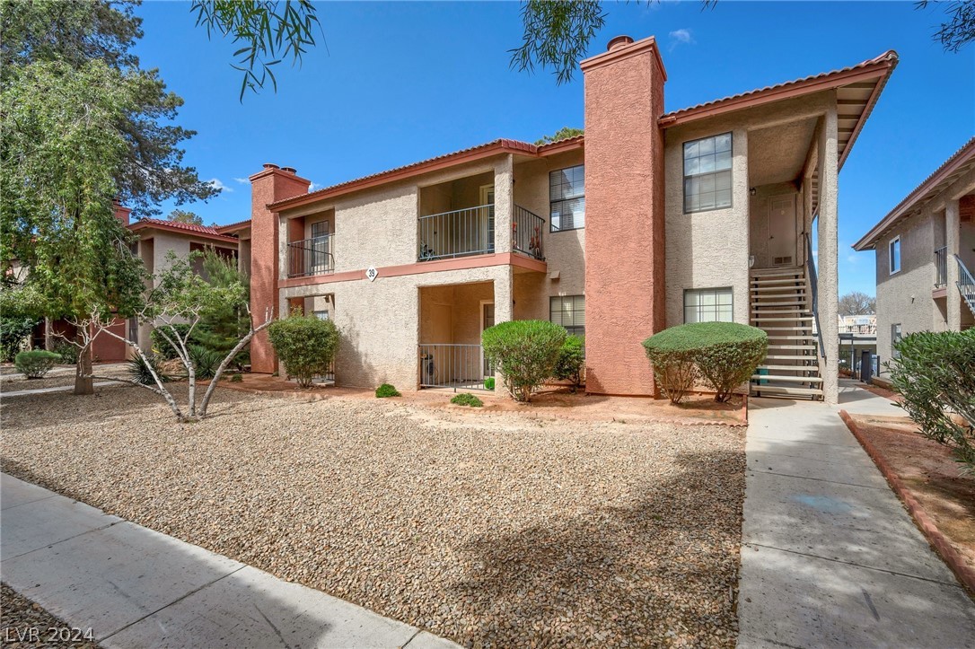 5576 West Rochelle Avenue, Unit 39D Las Vegas, NV 89103 - Photo 3 of 15