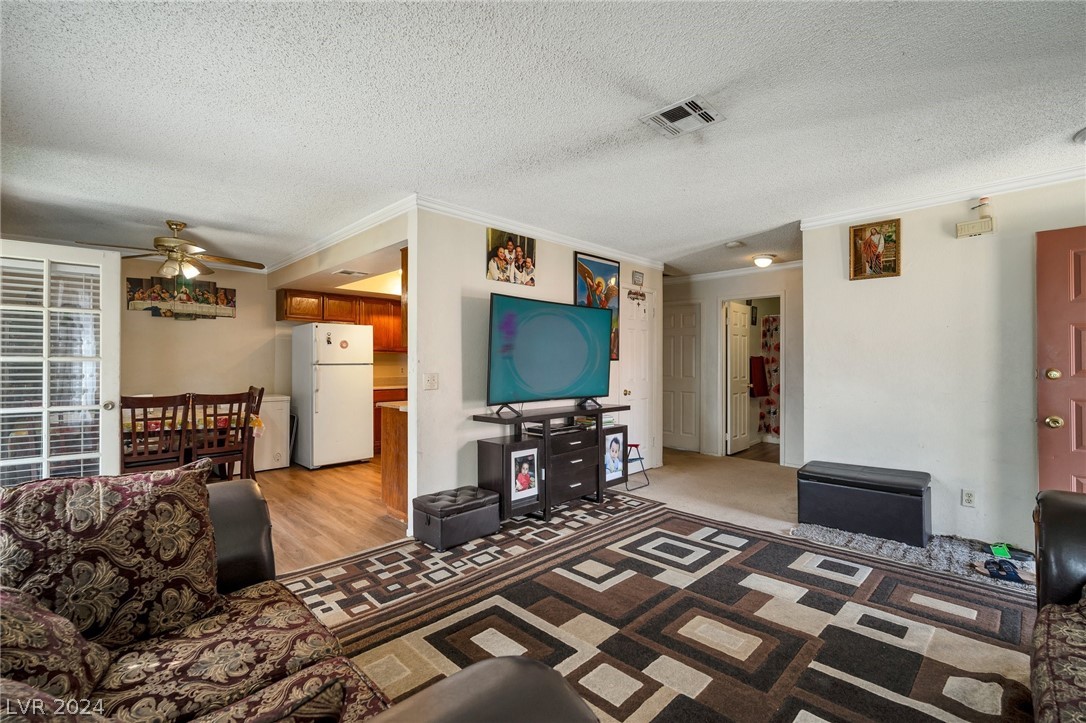 5576 West Rochelle Avenue, Unit 39D Las Vegas, NV 89103 - Photo 7 of 15