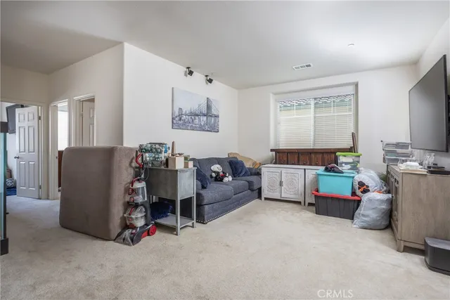 $540,000 | 687 South Mandarin Lane, Rialto, CA 92376