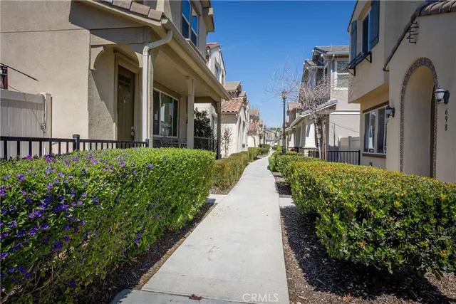 $540,000 | 687 South Mandarin Lane, Rialto, CA 92376