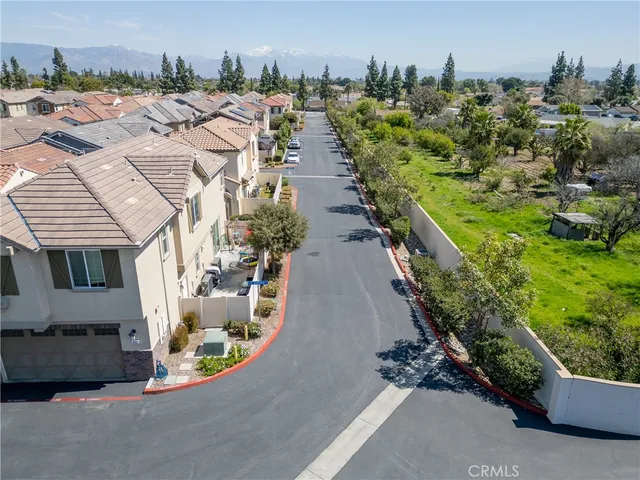$540,000 | 687 South Mandarin Lane, Rialto, CA 92376