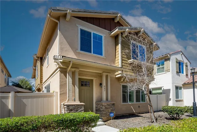 $540,000 | 687 South Mandarin Lane, Rialto, CA 92376