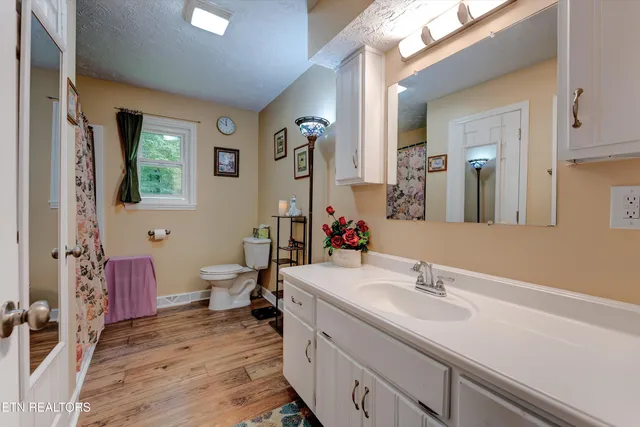 $285,000 | 180 Donna Lane, La Follette, TN 37766