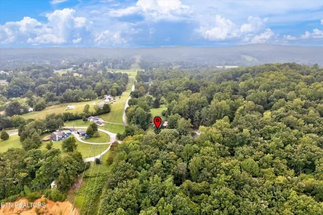 $285,000 | 180 Donna Lane, La Follette, TN 37766