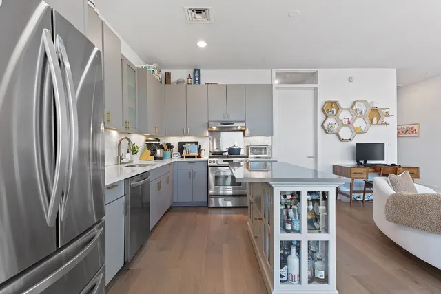 $435,000 | 555 East 5th Street, Unit 817, Austin, TX 78701