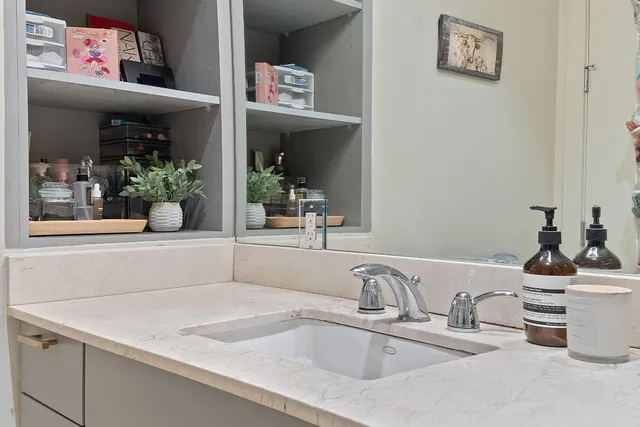 $435,000 | 555 East 5th Street, Unit 817, Austin, TX 78701