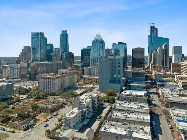 $435,000 | 555 East 5th Street, Unit 817, Austin, TX 78701