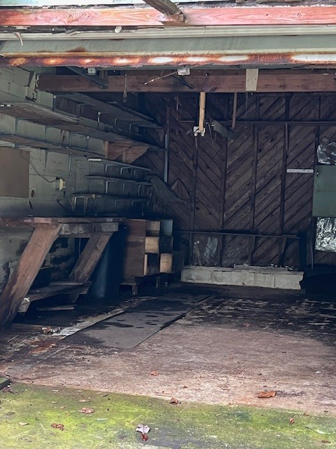 512 Main Street Baxter, TN 38544 - Photo 12 of 24 a view of room with a wooden floor