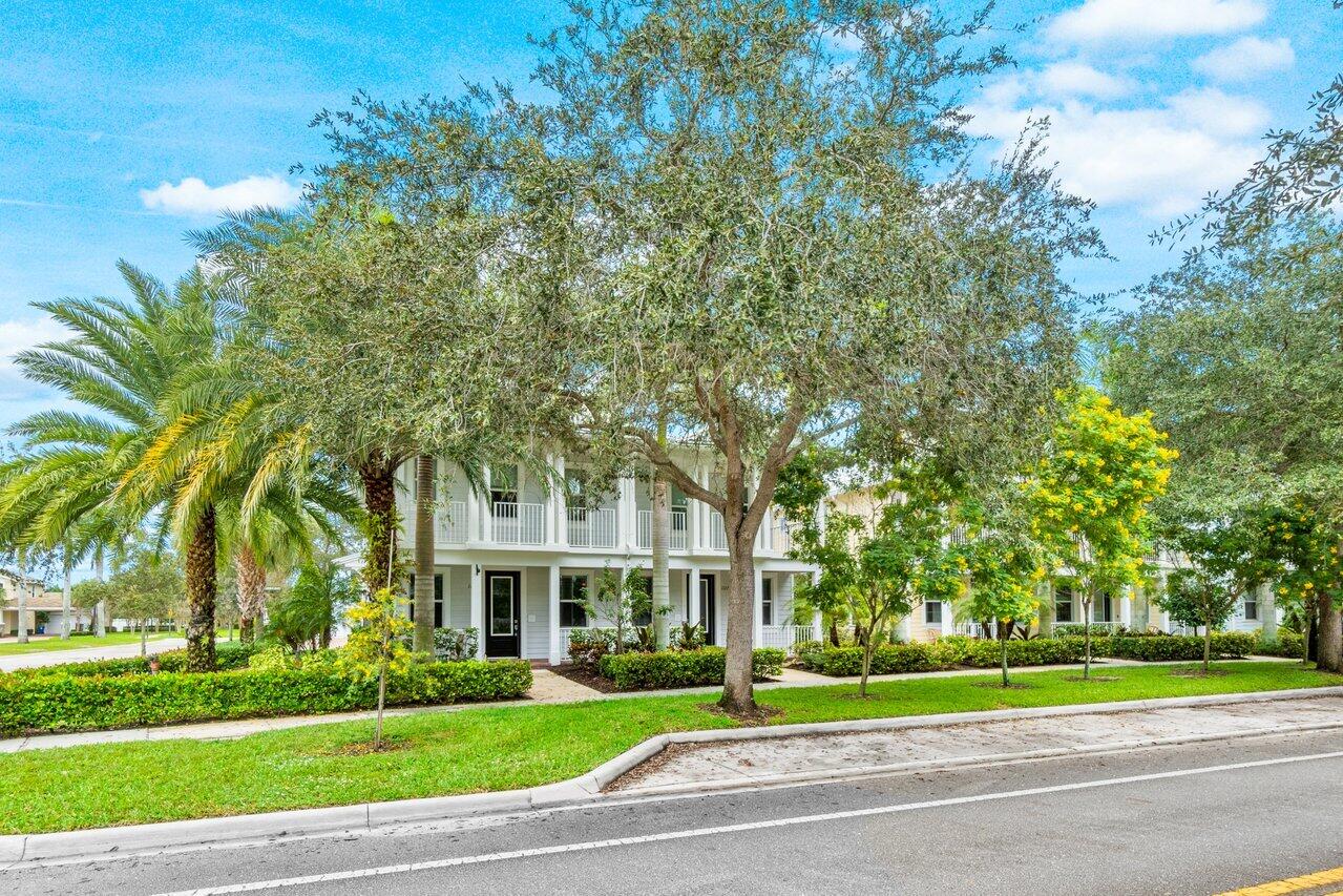 004-1127DakotaDrive-Jupiter-FL-33458-SMA