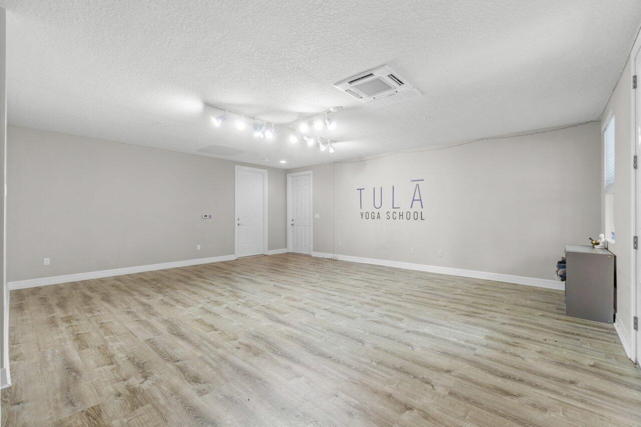 1127 Dakota Drive Jupiter, FL 33458 - Photo 23 of 36 021-1127DakotaDrive-Jupiter-FL-33458-SMA