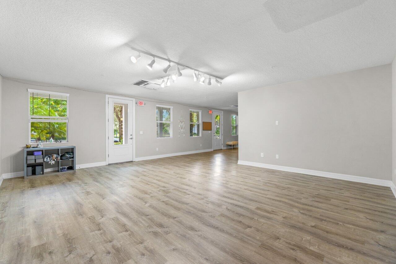 1127 Dakota Drive Jupiter, FL 33458 - Photo 25 of 36 025-1127DakotaDrive-Jupiter-FL-33458-SMA