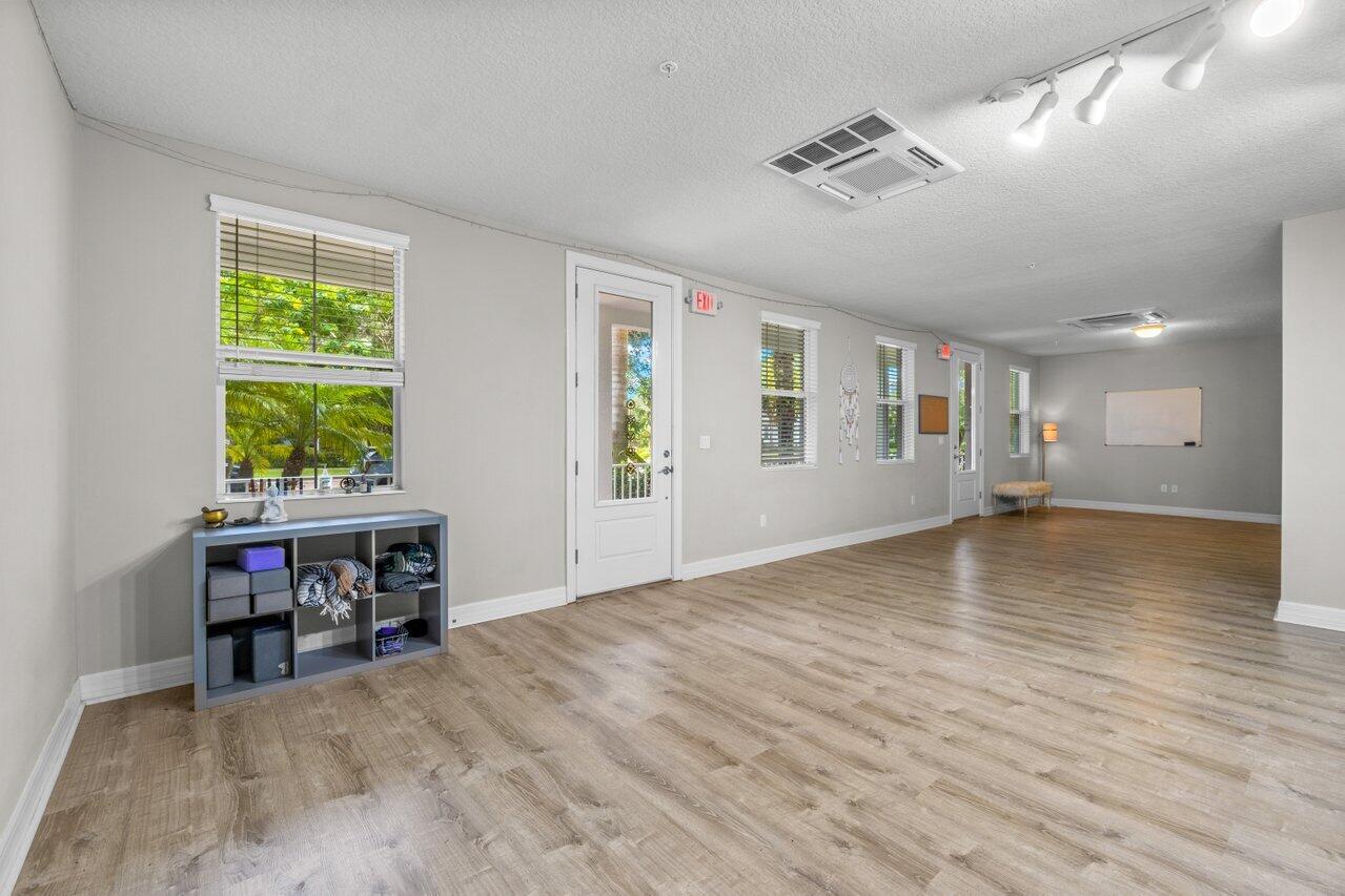 1127 Dakota Drive Jupiter, FL 33458 - Photo 29 of 36 024-1127DakotaDrive-Jupiter-FL-33458-SMA