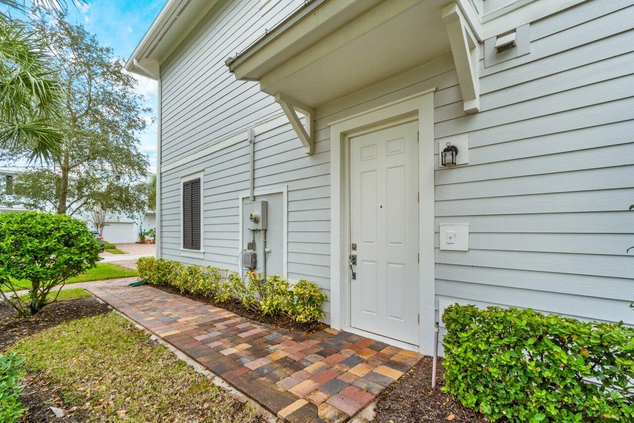 1127 Dakota Drive Jupiter, FL 33458 - Photo 34 of 36 044-1127DakotaDrive-Jupiter-FL-33458-SMA