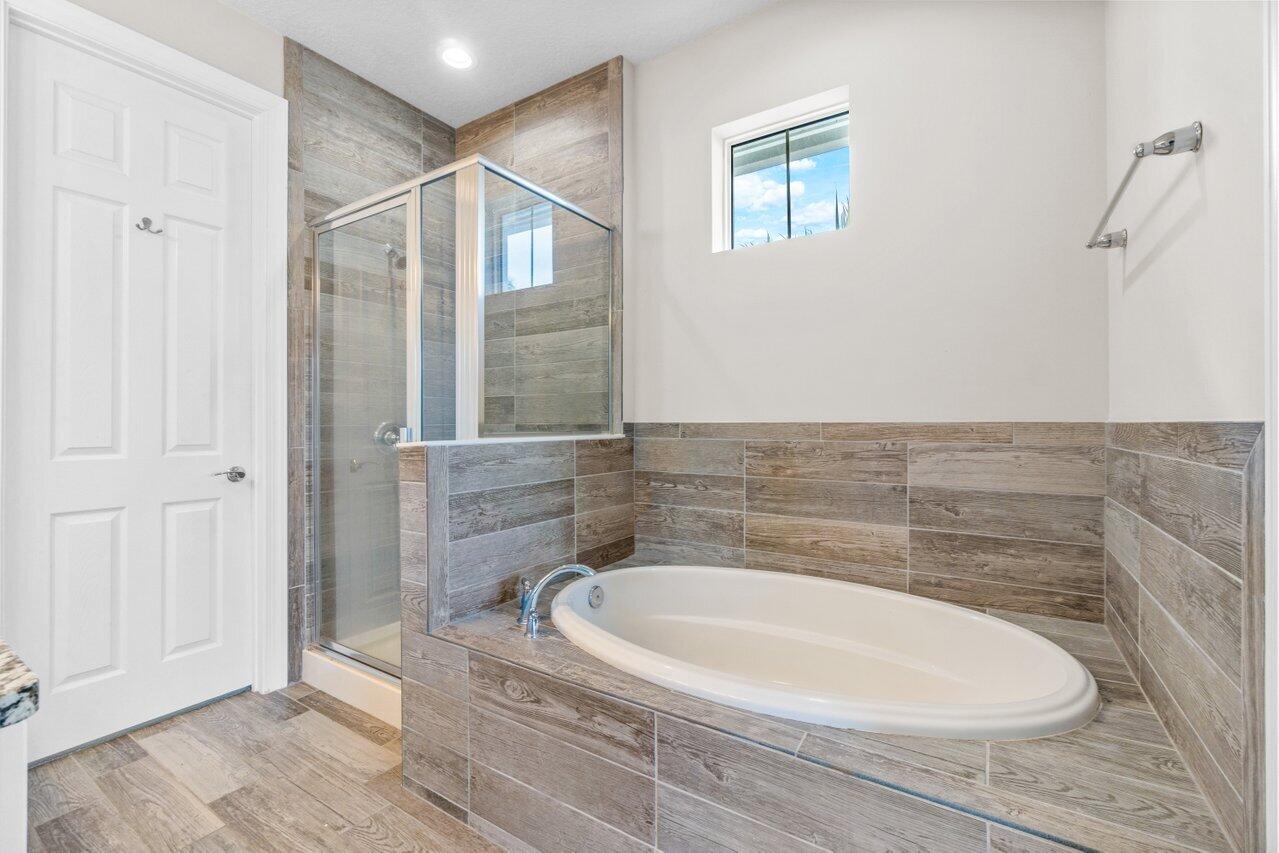 1127 Dakota Drive Jupiter, FL 33458 - Photo 10 of 36 030-1127DakotaDrive-Jupiter-FL-33458-SMA