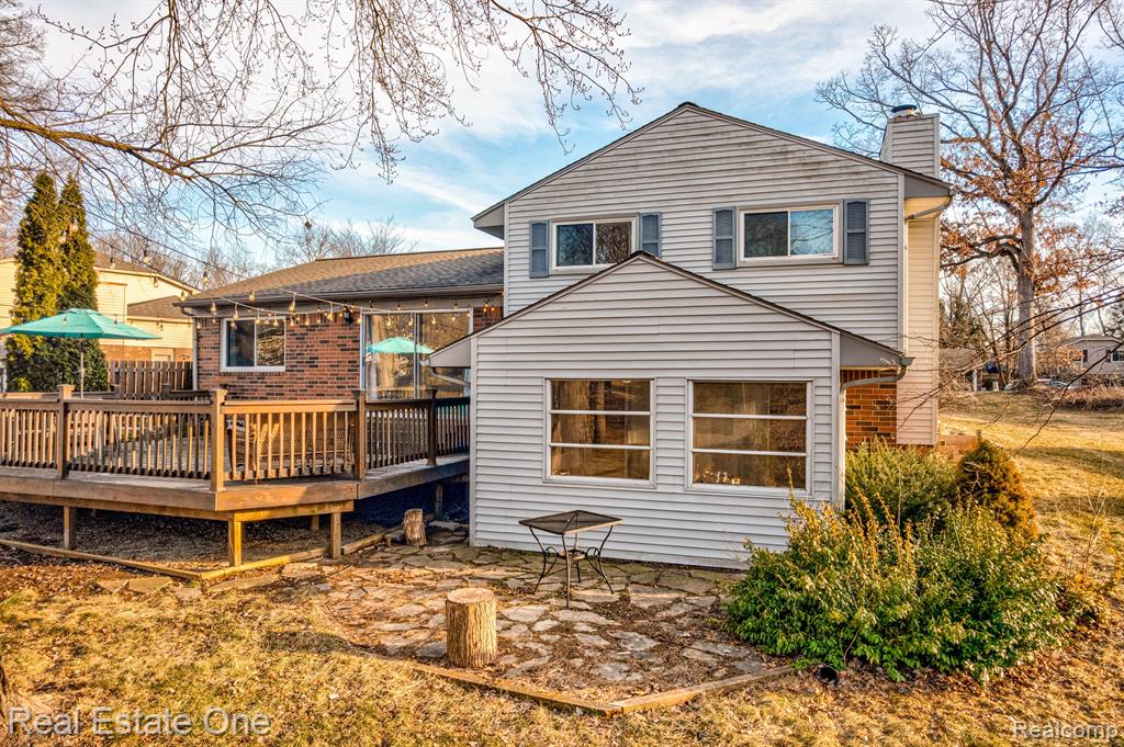 5024 Timber Ridge Trail Clarkston, MI 48346 - Photo 8 of 54