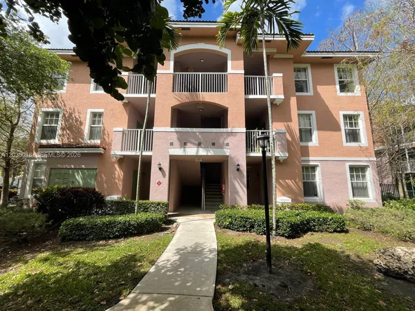 $1,700 | 6674 West Sample Road, Unit 6674, Coral Springs, FL 33067