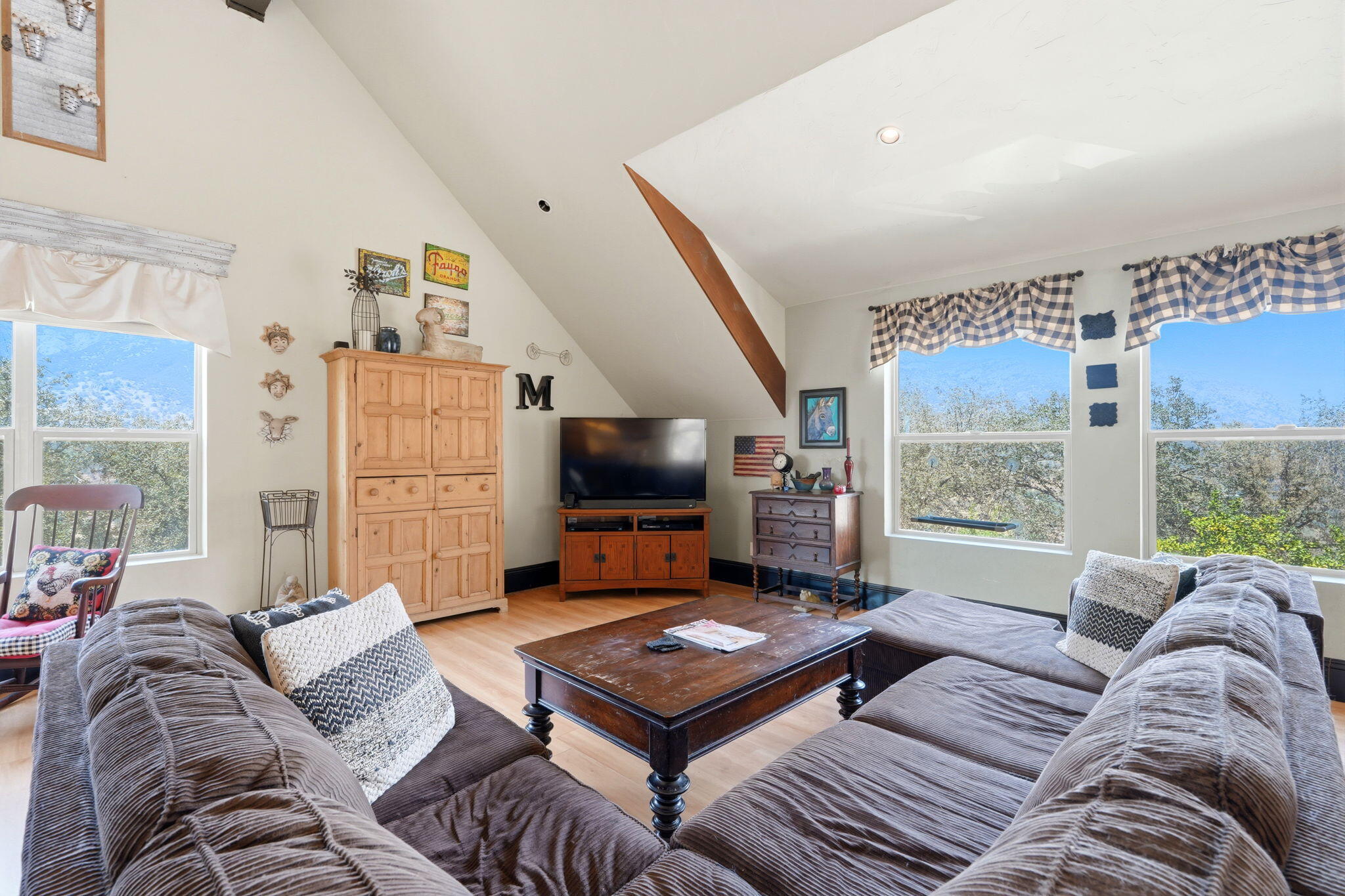 45771 Mineral King Road Three Rivers, CA 93271 - Photo 23 of 102 46-45771_Mineral_King_Rd_045