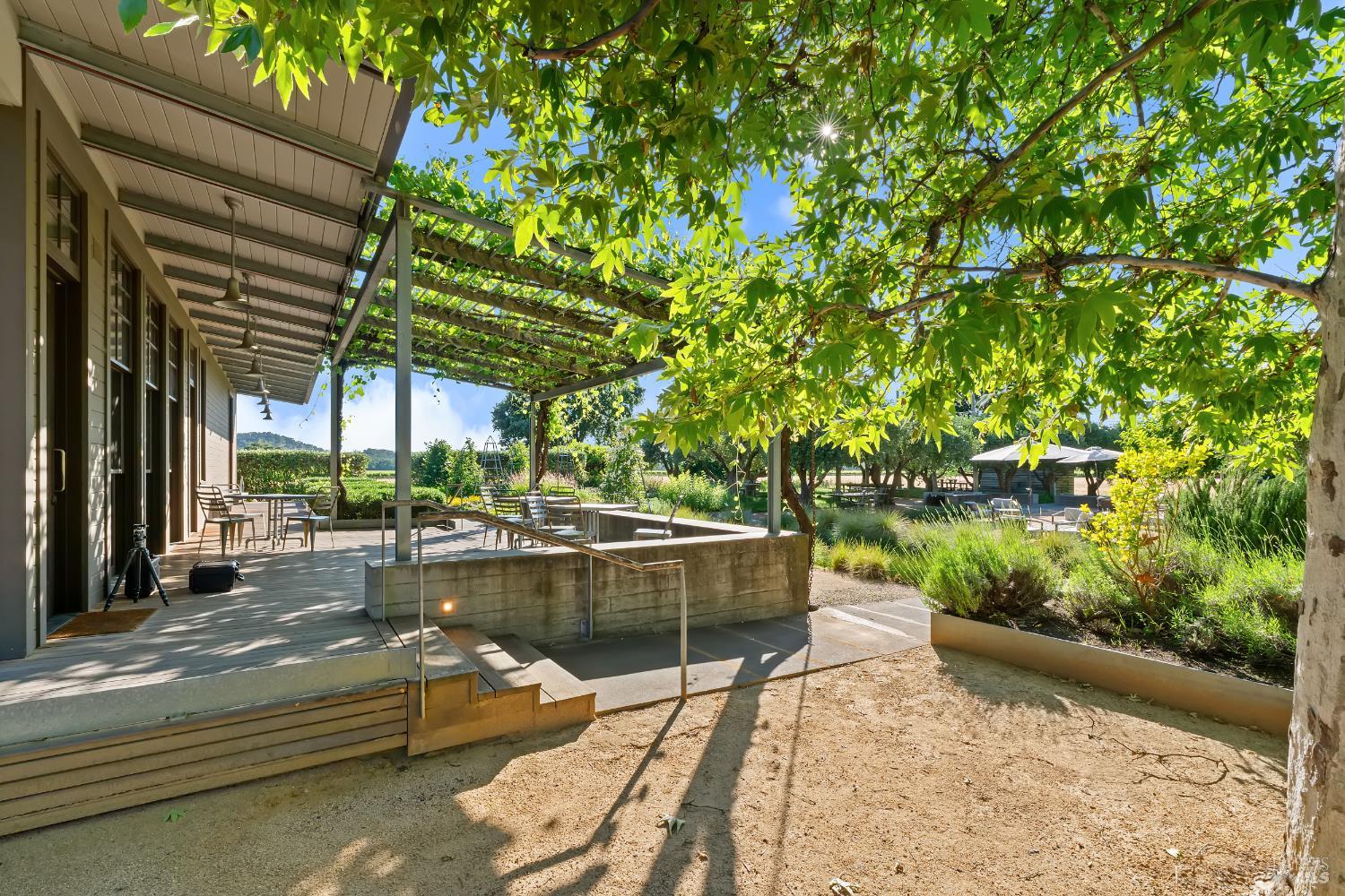 3487 Alexander Valley Road Geyserville, CA 95441 - Photo 3 of 54