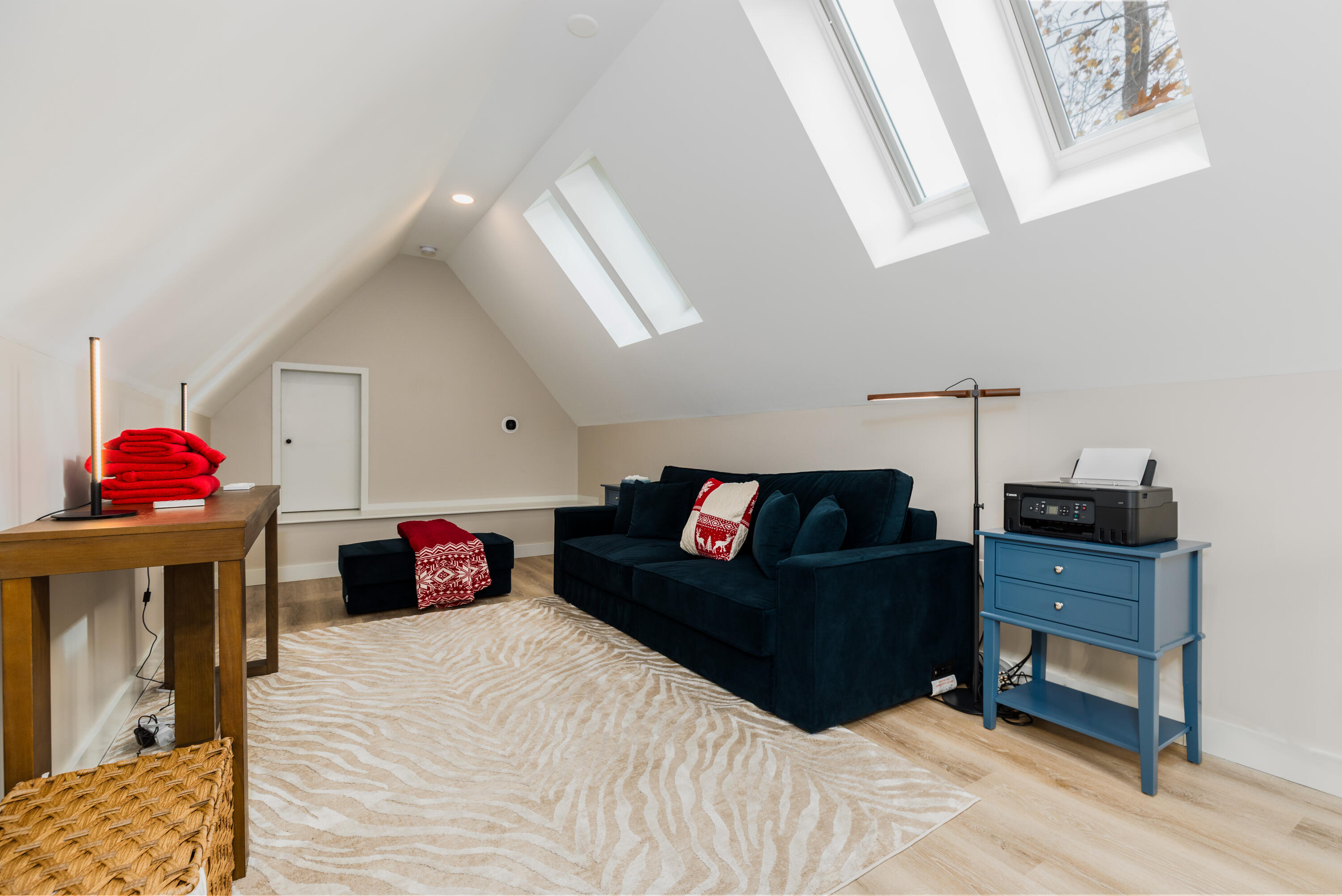 956 Main Street Eliot, ME 03903 - Photo 30 of 37 Flexible Loft Space