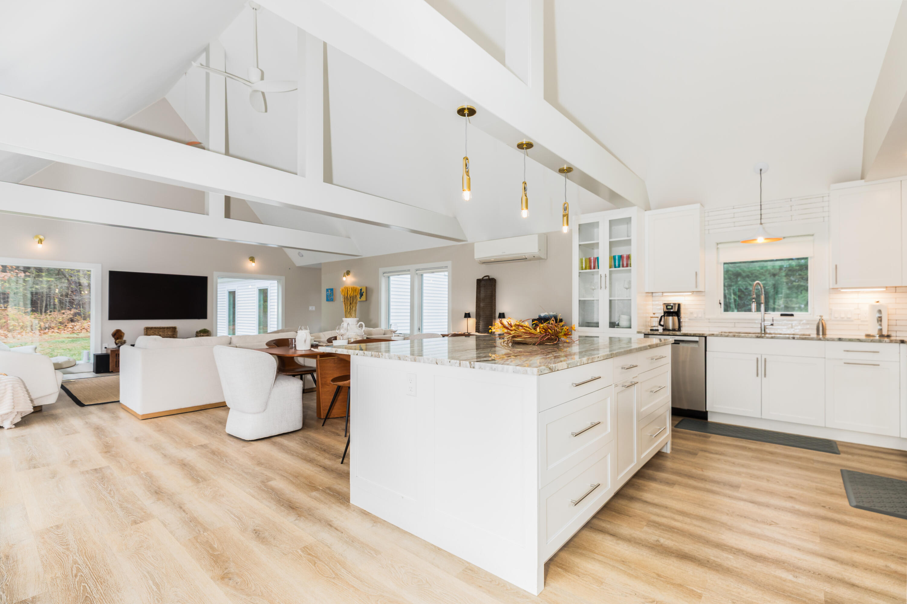 956 Main Street Eliot, ME 03903 - Photo 7 of 37 The Great Room