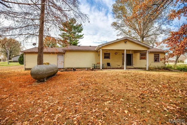 $105,000 | 6620 Edgewater Road, Mount Olive, IL 62069