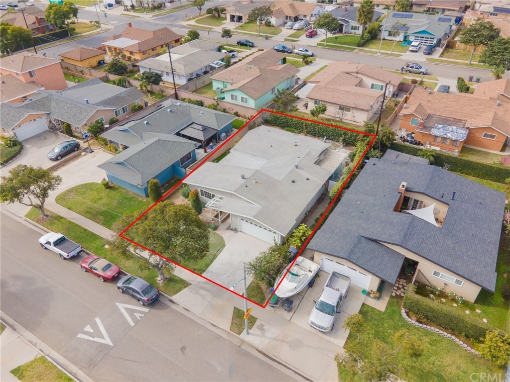 19309 Belshaw Avenue Carson, CA 90746 - Photo 36 of 40 an aerial view of residential houses with yard