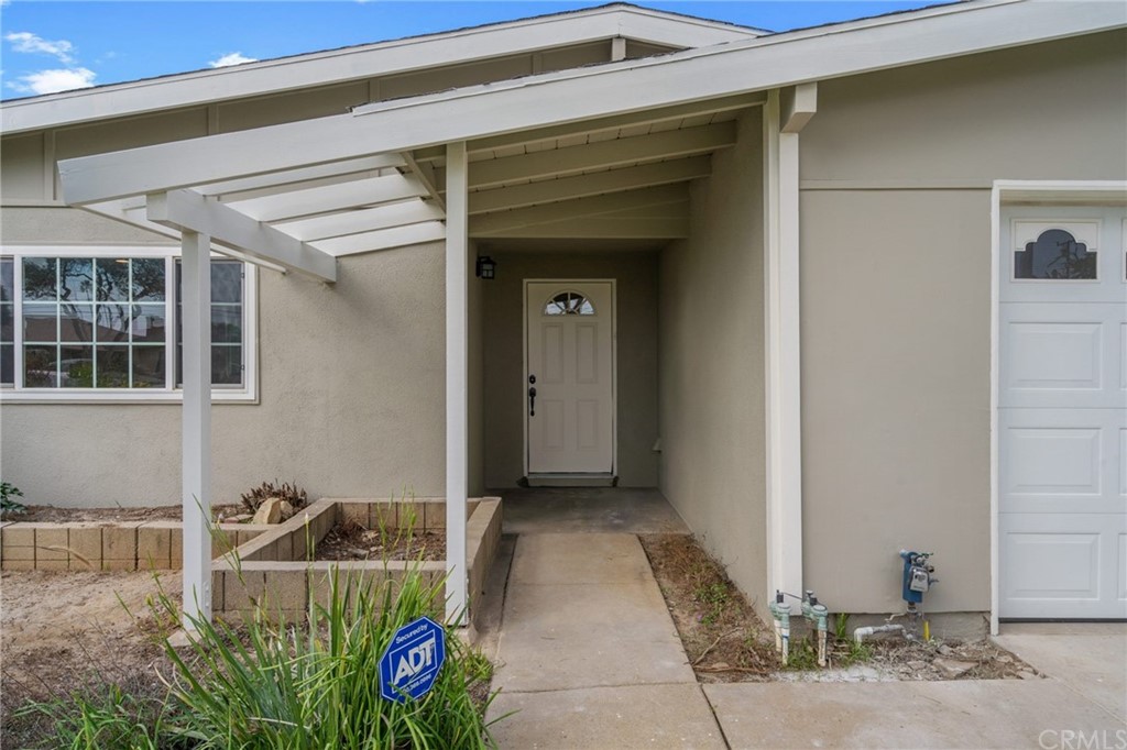 19309 Belshaw Avenue Carson, CA 90746 - Photo 4 of 40 a view of entryway and hall with wooden floor