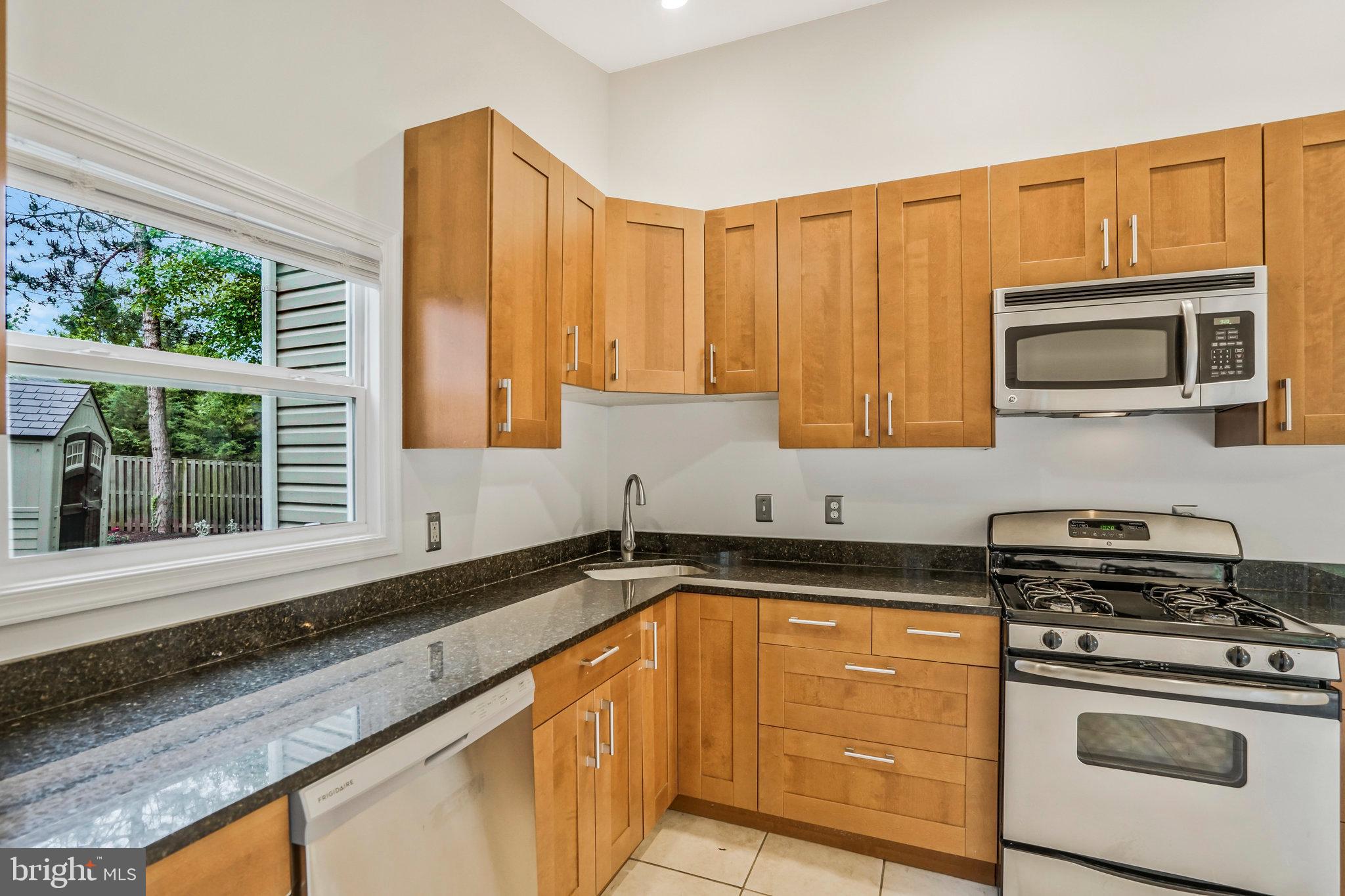 6023 Rixey Drive Alexandria, VA 22303 - Photo 12 of 44