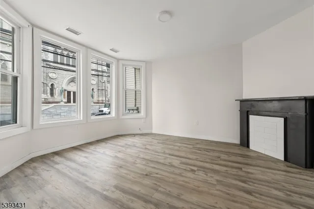 $474,900 | 141 Clifton Avenue, Newark, NJ 07104