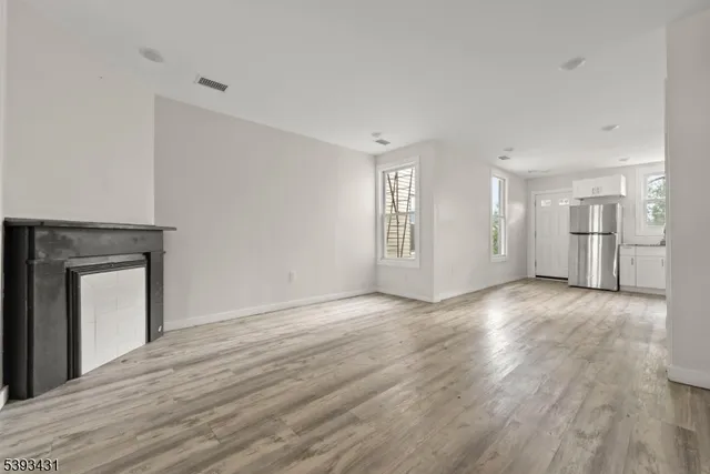 $474,900 | 141 Clifton Avenue, Newark, NJ 07104